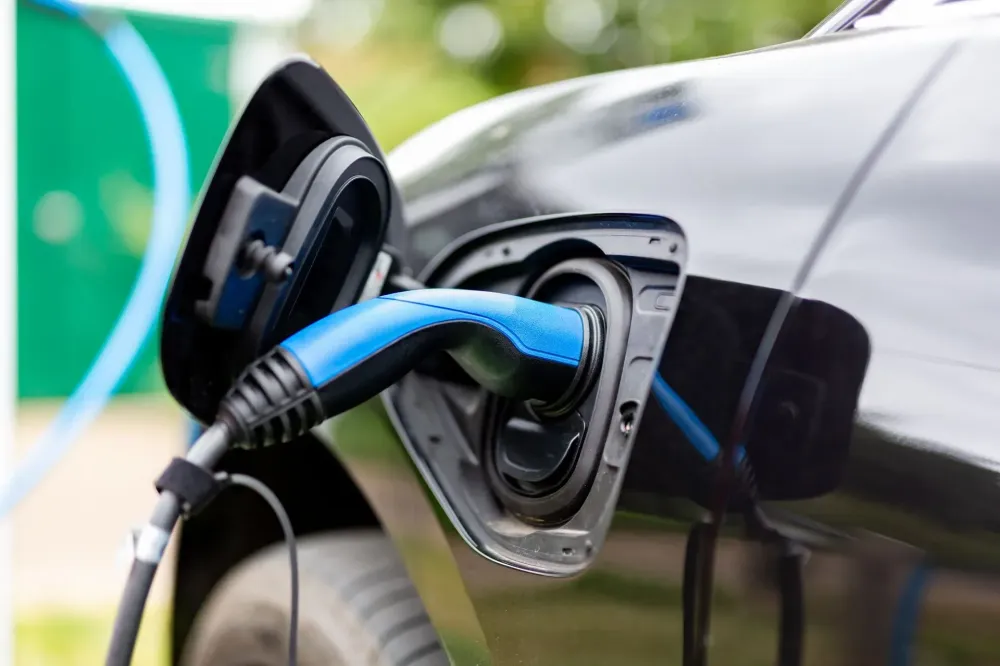 Installation borne de recharge électrique à Boeil-Bezing